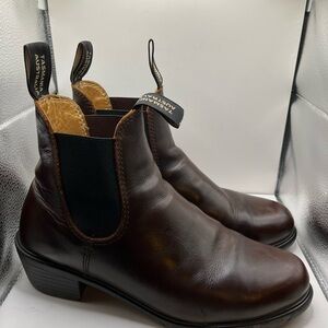 Blundstone Women's Brown Leather Style #1673 Heeled Boots